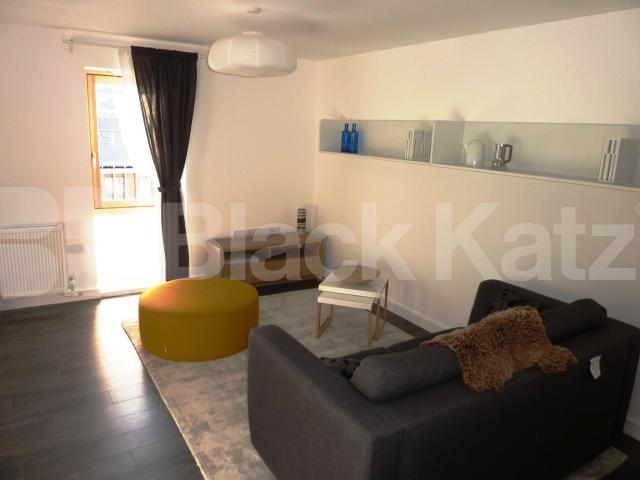 			NEW LUXURY INSTRUCTION!, 2 Bedroom, 1 bath, 1 reception Flat			 Chris Pullen Way, CALEDONIAN ROAD